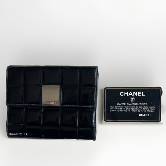 Chanel Leather Chocolate Bar Quilted Tri-Fold Wallet Black - Picture 2 of 12